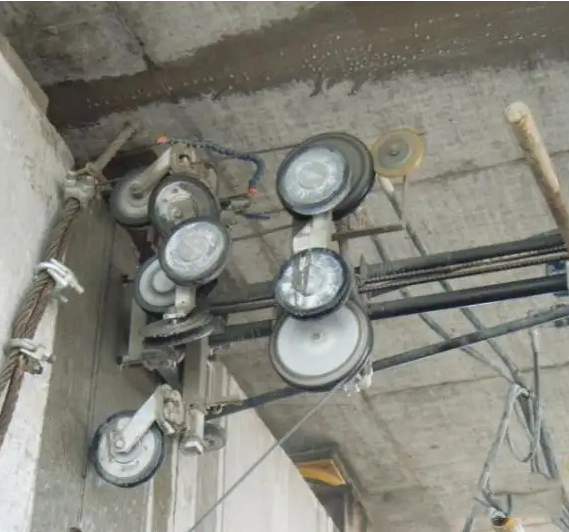 �������и�